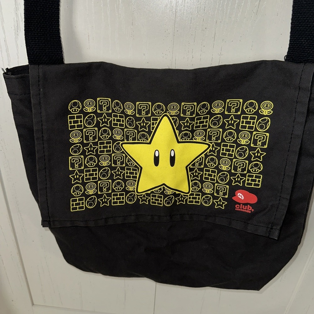 Club Nintendo Exclusive Messenger Bag  Super Mario Yellow Star Power